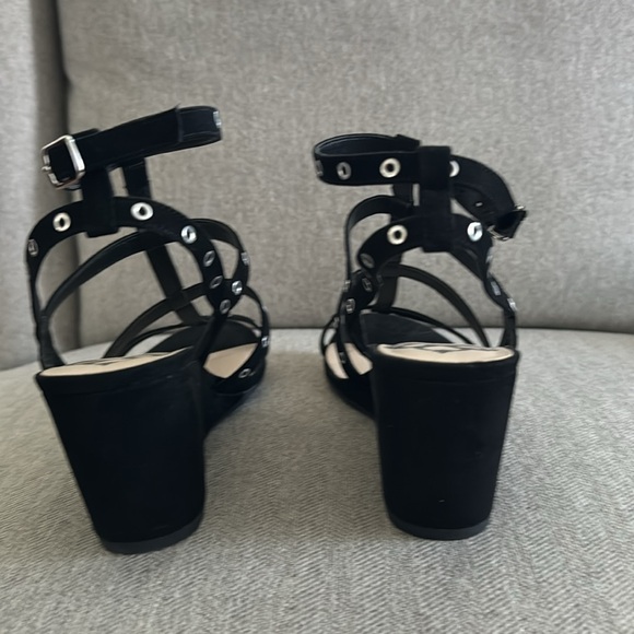 Sandals - Picture 3 of 6